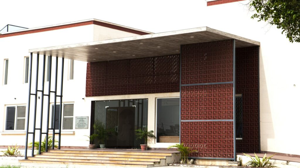 Kanak Nand Kishore College Of Naturopathy & Yogic Sciences